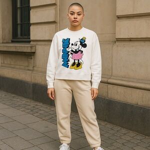 ❄️ Disney | Mickey & Co. Minnie Mouse Sweatshirt White XL